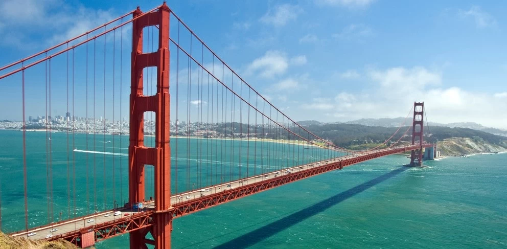 Landscape view of the Golden Gate Bridge in San Francisco, USA, on a clear and sunny day. 